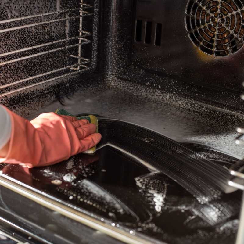 Sgrassante ad alta efficacia per forno e piani cottura. 750 ml